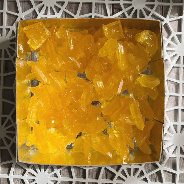 پرده نبات زعفرانی